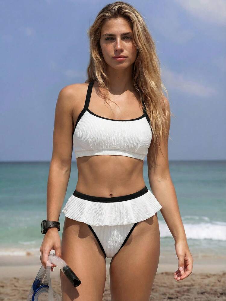 Women's Contrast Color Casual Patchwork Ruffle Halter Neck Sporty Bikini Set