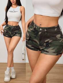 SHEIN PETITE PETITE 春夏女士迷彩印花度假休闲性感Y2K口袋休闲百搭牛仔短裤 - 軍綠色 - 查看 2
