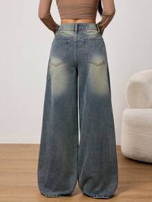 SHEIN PETITE Quần jeans ống rộng dáng suông mùa hè và xuân dành cho nữ, kiểu dáng sang trọng với đinh tán kim loại lấp lánh, túi phối màu tương phản, chất liệu denim mài rách. - Rửa trung bình - Xem 4