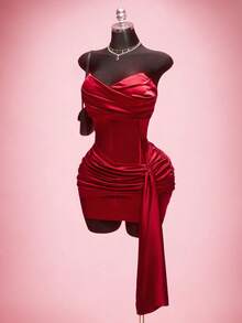 SHEIN ICON Plus-Size Women's Retro Sexy Fashion Bold Millennial Style Y2K Party Dress, Perfect For Parties, Banquets, And Valentine's Day. Elegant And Gorgeous Red Satin Mini Dress With Cross-Pleats At The Chest - Red - View 3