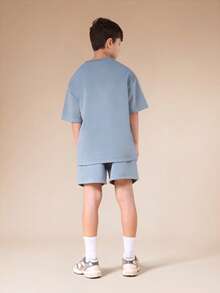 SUMWON 男童设计国际印花短袖T恤和运动短裤套装休闲夏季穿着圆领松紧腰度假装 - 綠色 - 查看 2