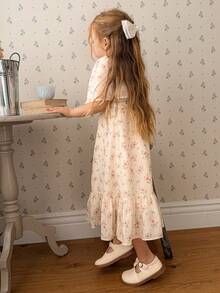 DAZY Young Girl Ditsy Floral Square Collar Puff Sleeve Ruffle Hem Cute Dress