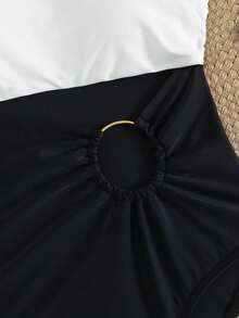 Swim Chiccia Women's Spring & Summer Beach Music Festival Black & White Contrast Metal Ring Cut-Out Mature Fashion Pleated Simple One-Piece One Piece Swimsuit - Black and White - View 5