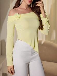 Modelyn Delicate Yellow Off-Shoulder Ruched Floral Decor Sexy Going Out Date T-Shirt - Light Yellow - View 4