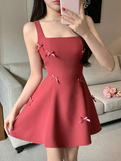 DAZY 女士优雅3D蝴蝶结装饰方领无袖迷你连衣裙，夏季