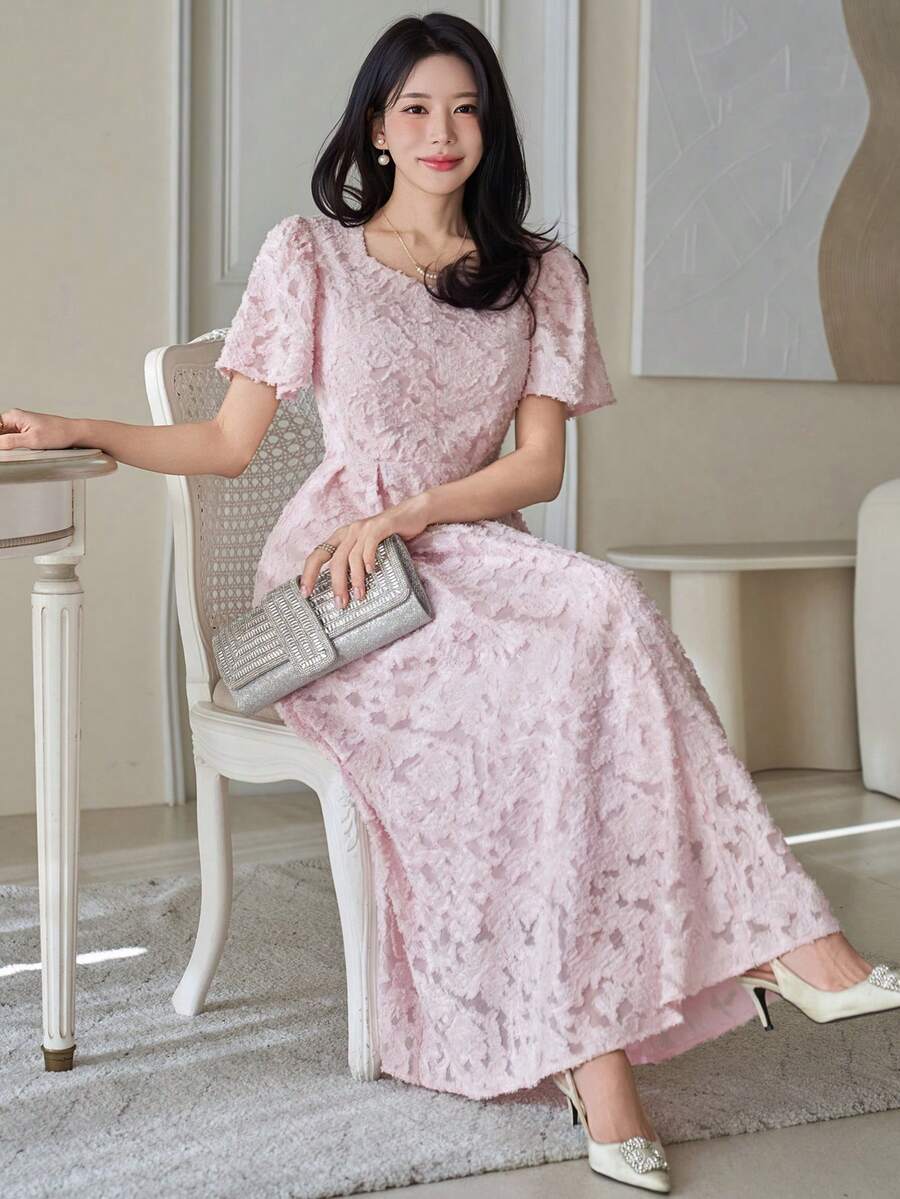 女士优雅纹理纯色荷叶袖褶皱A字连衣裙，夏季婚礼宾客礼服，复活节吊带裙 - 粉色 - 查看 1