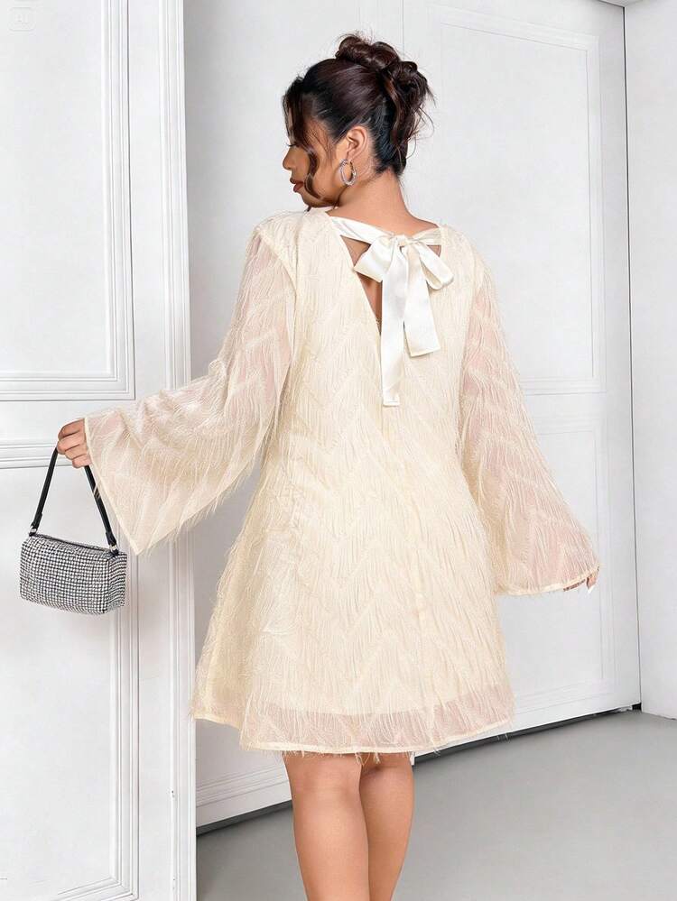 Cravure Plus size damesjurk met ronde hals en uitlopende mouwen, losvallend model - Beige - Bekijken 3