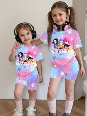 2 piezas Conjunto informal de niña joven con camiseta de punto de manga corta con estampado de niña de K-POP y tie-dye a juego y pantalones cortos de tie-dye, conjunto de ropa cómoda para uso diario y vacaciones, conjunto de moda deportiva