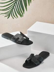 SHUZIA Women Comfy Everyday Summer Vacation Casual Flat Sandals - Black - View 4