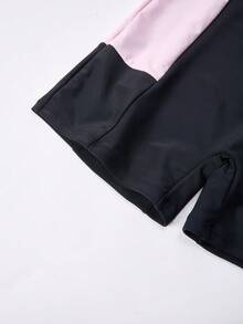SHEIN 少女黑粉拼接撞色连体泳衣，短袖圆领直筒下摆冲浪泳装，保守海滩度假装，适合夏季穿着 - 彩色 - 查看 7