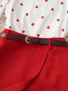 Chiquease Bộ đồ Valentine gồm áo kiểu lệch vai bèo nhún hình trái tim màu đỏ và quần short, chân váy, quần váy, bộ 2 món đa năng, thích hợp cho các buổi hẹn hò hàng ngày và những dịp lãng mạn, mùa xuân/hè. - Đỏ - Xem 3