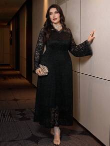 Modelyn Spitze, zart, intellektuell, sexy, romantisch, elegant, damenhaft, göttlich, schwarzes Langarm-Patchwork-Spitzenkleid mit Spitzeneinsätzen, figurbetontes Große Größen Kleid für Frauen - Schwarz - Übersicht 7