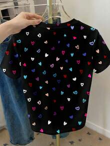 SHEIN LUNE 女士休闲简约爱心图案圆领短袖宽松T恤，适合春夏、情人节、嘉年华等场合穿着。可爱爱心图案T恤，休闲百搭。 - 彩色 - 查看 2