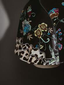 SHEIN ICON Đầm sườn xám dáng chữ A ôm sát, cổ giọt nước, khoét rỗng, kiểu retro Y2K, chất liệu satin, cỡ lớn. - Nhiều màu - Xem 9