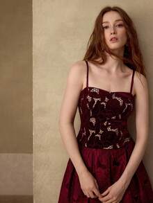 MOTF PREMIUM 丝绒激光切割拉链后背吊带背心 - 酒紅色 - 查看 6