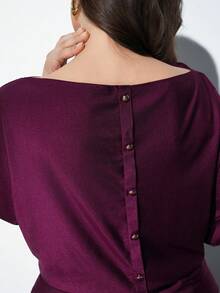 Maija 大码蝙蝠袖修身短袖上衣，优雅复古风，浪漫时尚，百搭；舒适、时尚、优雅、休闲，简约日常必备，纯色，适合假日休闲，得体，单身女士，优雅时尚商务休闲外套 - 酒紅色 - 查看 2