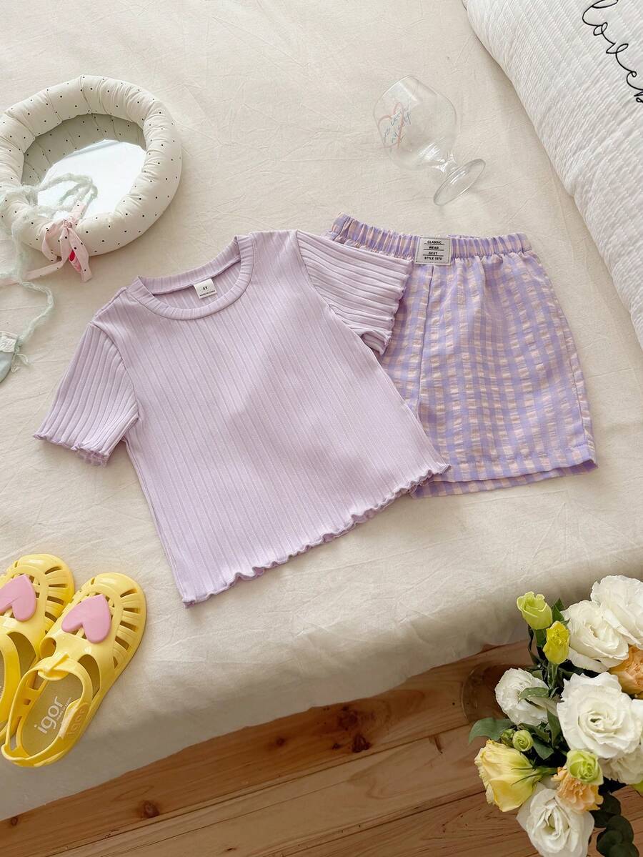 SHEIN 夏季少女两件套，紫色短袖T恤搭配格子短裤。风格甜美、清爽、休闲时尚。适合日常上学、运动、居家休闲以及参加派对等场合。 - 淡紫色 - 查看 1