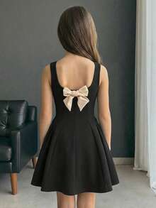 Firerie Kids 少女优雅可爱方领黑色A字拼接连衣裙，后背饰有大蝴蝶结 - 黑色 - 查看 5