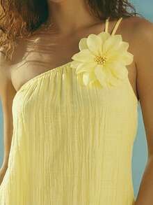 CAJUNI One-Shoulder Maxi Dress With 3D Flower Appliques, Butter Yellow. - Yellow - View 5