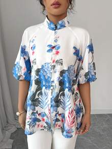Elenzga Camisa de mujer de manga corta, cuello alto, estilo suelto y abierto delantero, con estampado de posicionamiento romántico, elegante, de moda, cómoda y casual para uso diario y vacaciones (estampado de posicionamiento aleatorio) - Azul - Ver 3