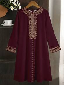 SHEIN 少女款可爱、优雅、复古、别致的长袖长袍，饰以金色蕾丝印花，酒红色，适合春夏、节日、庆典等场合，尽显优雅气质。 - 白色 - 查看 2