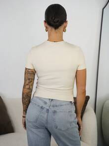 SAYEHFBABY 短袖褶皱T恤，休闲可爱，日常机场度假秋季返校季优雅之选 - 奶油色 - 查看 2