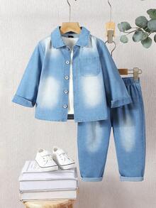 Genkimix Kids 这款男童时尚休闲长袖牛仔套装，采用简约宽松的翻领设计，上衣两侧配有渐变牛仔布口袋，搭配舒适的长裤。适合春秋季日常穿着、上学、旅行和休闲，是一款百搭的基础单品。 - 淺色水洗藍 - 查看 4