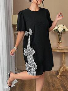 SHEIN Clasi 大码短袖A字迷你连衣裙，优雅休闲日常穿着，饰有蝴蝶结 - 黑色 - 查看 1