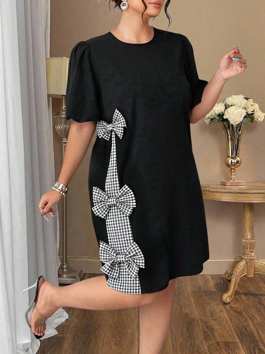 SHEIN Clasi 大码短袖A字迷你连衣裙，优雅休闲日常穿着，饰有蝴蝶结 - 黑色 - 查看 1