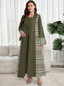 Al Najma Abaya de mujer con estampado geométrico y mangas acampanadas, adecuada para uso diario - Blanco - Ver 3