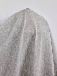 SHEIN Áo ngủ dài kiểu Mỹ thường ngày in chữ, phối màu tương phản, dành cho nữ. - Màu xám đen - Xem 7