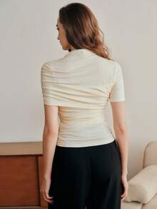 Anewsta Camiseta de mujer con diseño asimétrico y cintura ajustada de unicolor - Amarillo - Ver 3