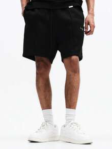 SUMWON 宽松抽绳腰带休闲夏季短裤，饰有小Logo，舒适宽松版型，纯色 - 黑色 - 查看 3