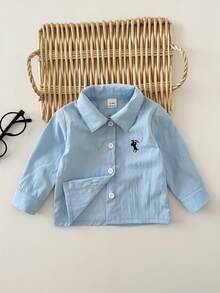 SHEIN Playful Pals 男嬰長袖鈕扣襯衫 水藍色刺繡 Polo 領正裝襯衫 開學季秋季休閒職業日格紋細節 - 藍色 - 查看 6