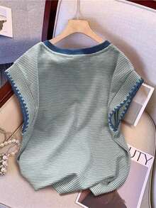 Resyla Y2K 俏皮可爱“拼布小狗”条纹短袖T恤，撞色领口，清新青春T恤 - 綠色 - 查看 2