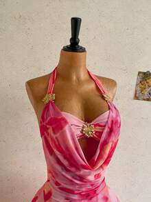 Soleia 女士性感浪漫度假露背系带拼接罩杯金属花卉装饰深V连衣裙，适合海滩、邮轮、城市度假、约会、音乐节，波西米亚风格 - 粉色 - 查看 5