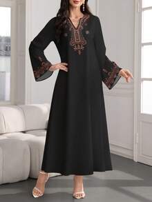 SHEIN Najma Gaun Wanita Elegan Gaya Arab dengan Bordir Bunga & Geometris Motif Retro, Kerah V, Lengan Panjang, Cocok untuk Musim Semi dan Gugur - MultiWarna - View 4