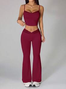SHEIN PETITE 夏季黑色蕾丝拼接吊带裤+喇叭裤女士修身两件套 - 酒紅色 - 查看 3