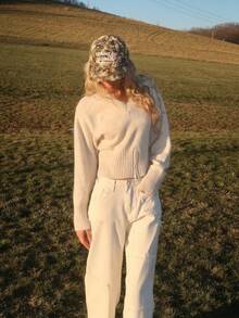 Sydney Algeri V-Neck Zip Hem Relaxed Casual Pullover Sweater For Women In Fall/Winter - Apricot - View 3