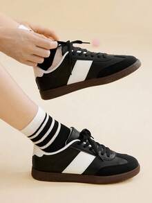 CUCCOO EASI 女士休闲百搭简约通勤鞋，圣诞节必备 - 黑色2 - 查看 10