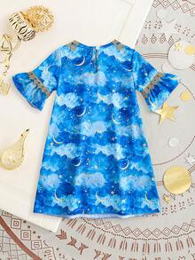 女婴斋月假日风星月印花V领荷叶袖蕾丝拼接宽松连衣裙，春夏秋季款 - 藍色 - 查看 5