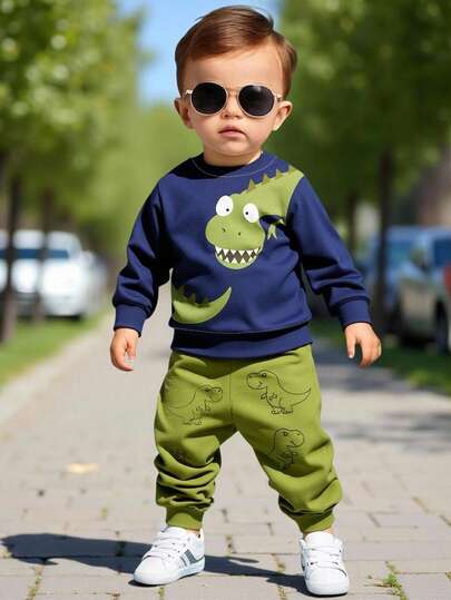1 套男婴休闲可爱卡通恐龙印花圆领运动衫和运动裤套装，秋冬