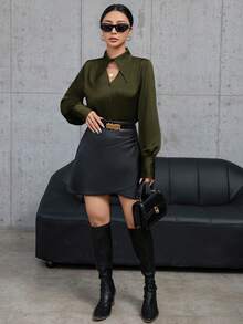 Aveloria Modichic 纯色长袖衬衫，正面镂空纽扣门襟，优雅商务休闲女装 - 橄欖綠 - 查看 3