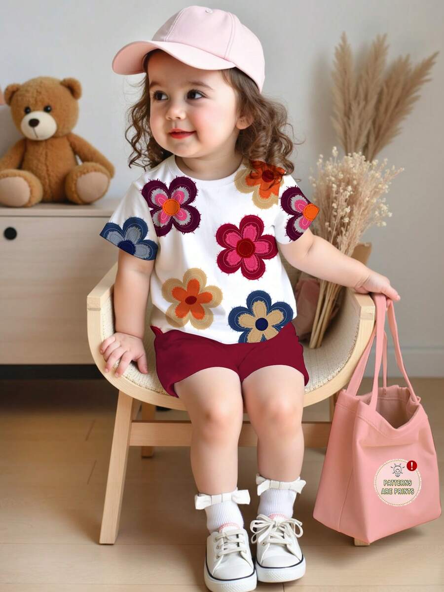 SHEIN 女婴夏季休闲乡村度假风印花圆领短袖T恤短裤套装,适合日常穿着和外出活动。 - 彩色 - 查看 1
