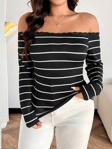 Calvaya Camiseta Ajustada com Ombros à Mostra, Renda Contrastante e Listras, Casual, Plus Size, Outono - Multicolorido - Visão 4