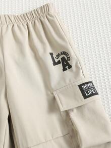 男童休闲时尚街头通勤字母贴布翻盖口袋工装裤，夏季宽松工装裤，Y2K风格 - 卡其色 - 查看 3