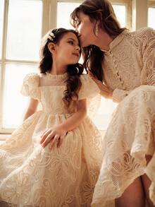 SHEIN 女童公主裙，杏色公主裙，花网纱，蓬蓬裙，泡泡袖，舞台裙，优雅，俏皮可爱，夏季，优雅派对礼服 - 杏色 - 查看 5