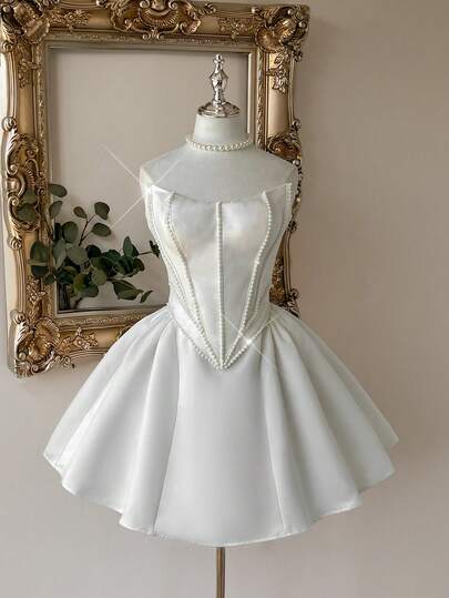 Lovelzi 优雅奢华白色缎面手工珍珠装饰复古腰线泡泡裙摆短款连衣裙，适合婚礼、新娘礼服、晚宴、派对、礼品等场合。