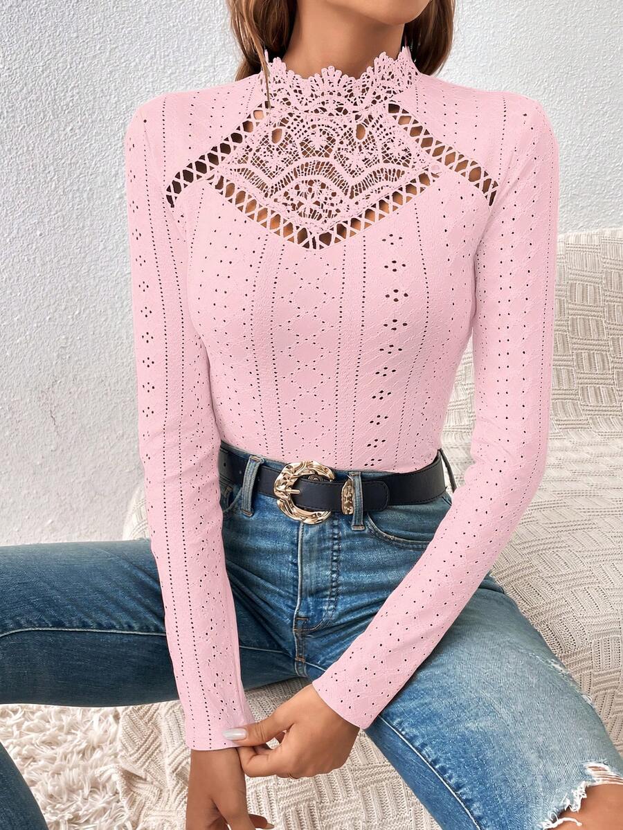 SHEIN Frenchy Guipure 成人蕾丝拼接镂空刺绣高领T恤连体衣 - 淺粉色 - 查看 1