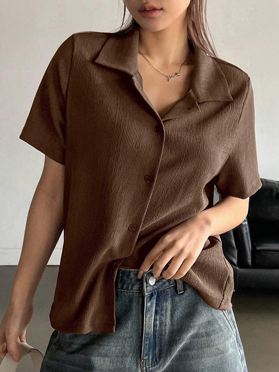 DAZY Áo thun nữ tay ngắn màu trơn, kiểu dáng thường ngày, cài cúc phía trước, thích hợp cho mùa hè. - Rỉ Nâu - Xem 1